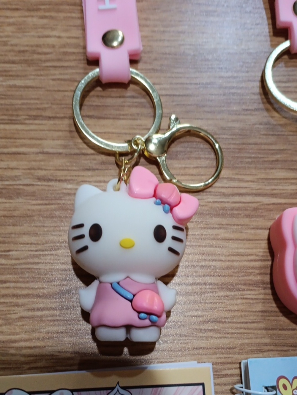 Hello Kitty Keychain And Mini Notebook Bundle - Picture 2 of 10